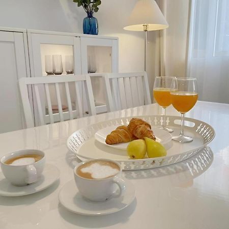 Del Mar 1 Deluxe Apartment Torrevieja Centrum Екстериор снимка