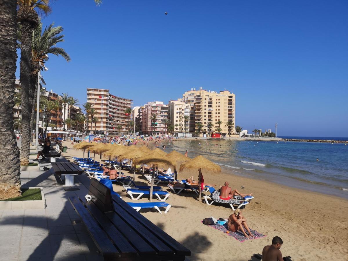 Del Mar 1 Deluxe Apartment Torrevieja Centrum Екстериор снимка