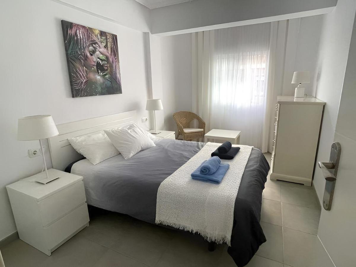 Del Mar 1 Deluxe Apartment Torrevieja Centrum Екстериор снимка